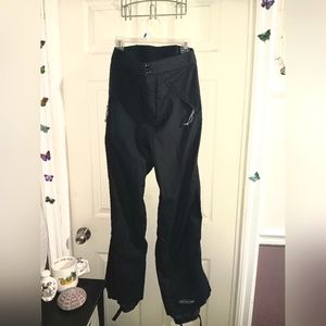 NWOT- Patagonia women's size 10 ski pants